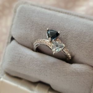 Blue Topaz Ring sz 7